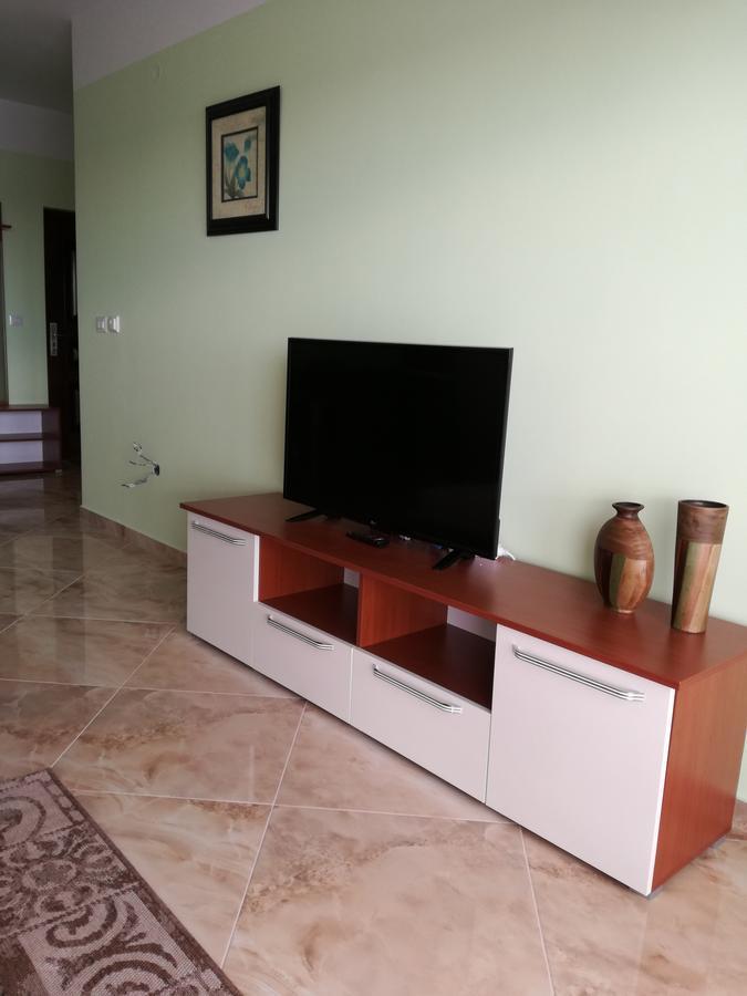 Apartment Sea Space 3 Dobra Voda Exterior foto